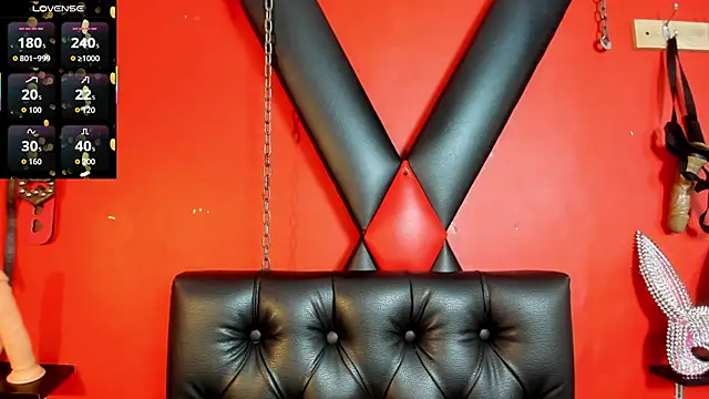 Monttserratt online show from September 8, 2025, 7:24 pm