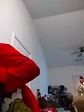 Snapshot of Playmate86 chatting on December 17, 2024, 5:40 am Playmate86 online show from December 17, 2024, 5:40 am