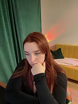 Snapshot of CookyDaisy chatting on December 8, 2024, 10:47 pm CookyDaisy online show from December 8, 2024, 10:47 pm