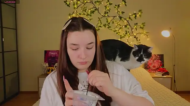 CookyDaisy online show from March 26, 2026, 8:47 pm