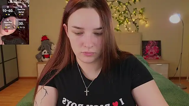 CookyDaisy online show from April 20, 2026, 11:06 pm