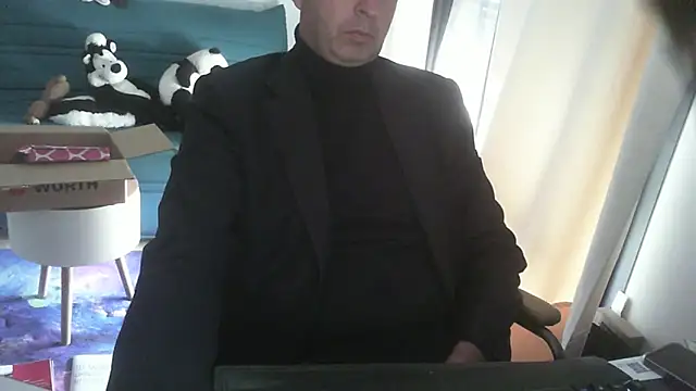 shyfrenchcock1 online show from January 9, 2025, 12:41 pm