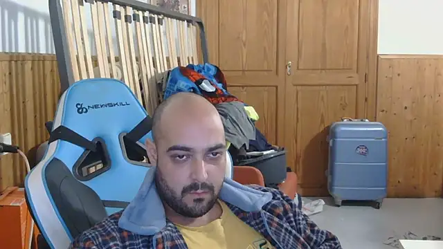 chicomallorca96 online show from March 2, 2026, 2:57 pm