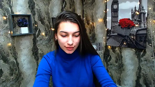 Snapshot of KarolinaRosse_ chatting on January 6, 2025, 1:30 pm KarolinaRosse online show from January 6, 2025, 1:30 pm