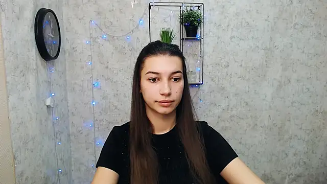 Snapshot of KarolinaRosse_ chatting on January 7, 2025, 10:11 am KarolinaRosse online show from January 7, 2025, 10:11 am