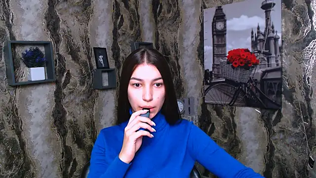 Snapshot of KarolinaRosse_ chatting on January 10, 2025, 7:04 am KarolinaRosse online show from January 10, 2025, 7:04 am