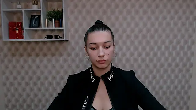 Snapshot of KarolinaRosse_ chatting on January 16, 2025, 10:10 am KarolinaRosse online show from January 16, 2025, 10:10 am
