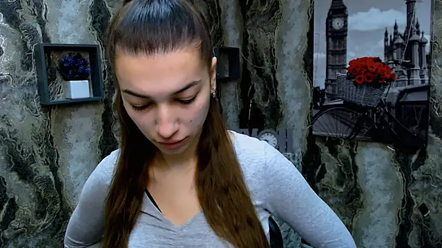 Snapshot of KarolinaRosse_ chatting on January 17, 2025, 3:23 am KarolinaRosse online show from January 17, 2025, 3:23 am