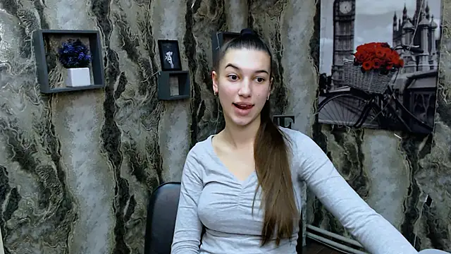 Snapshot of KarolinaRosse_ chatting on January 17, 2025, 9:28 am KarolinaRosse online show from January 17, 2025, 9:28 am