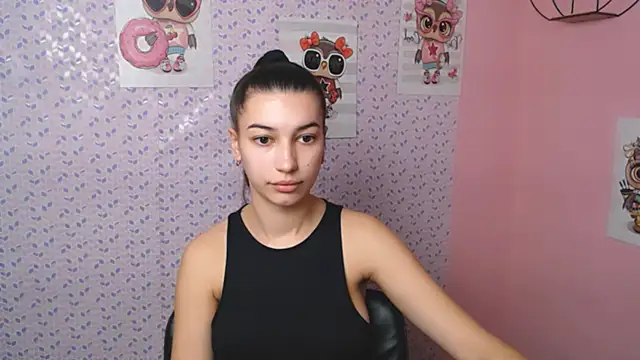 Snapshot of KarolinaRosse_ chatting on January 18, 2025, 7:07 am KarolinaRosse online show from January 18, 2025, 7:07 am