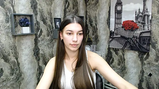 Snapshot of KarolinaRosse_ chatting on February 3, 2025, 9:52 am KarolinaRosse online show from February 3, 2025, 9:52 am