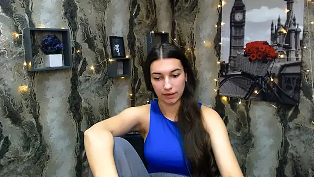 Snapshot of KarolinaRosse_ chatting on February 12, 2025, 10:03 am KarolinaRosse online show from February 12, 2025, 10:03 am