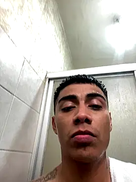 SkinnyHot444 online show from October 4, 2025, 10:52 pm