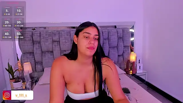 Snapshot of Valentiina_summer chatting on March 16, 2025, 1:59 am Valentiina summer online show from March 16, 2025, 1:59 am