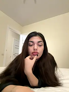 Sweet Khalifa  online show from December 7, 2024, 2:13 pm