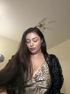 Sweet Khalifa  online show from February 9, 2025, 3:23 pm