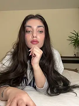 Sweet Khalifa  online show from February 27, 2025, 3:48 pm