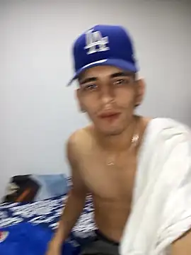 Y4NcA online show from October 22, 2025, 11:04 pm