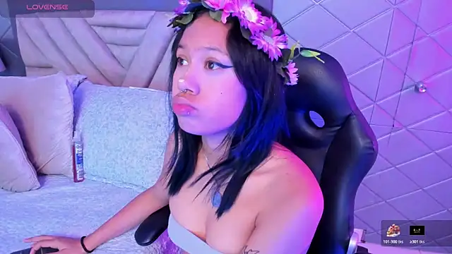 AikoLee  online show from October 23, 2025, 6:02 am