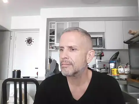 Diegoperrote682661 online show from December 18, 2025, 4:13 pm