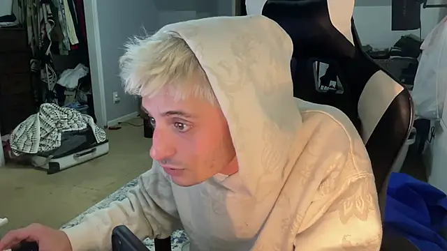 Dylansd online show from December 31, 2024, 7:53 am