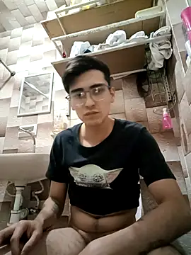 Snapshot of Alconnegroduf chatting on September 14, 2025, 4:11 am Alconnegroduf online show from September 14, 2025, 4:11 am