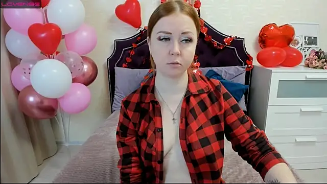 Snapshot of BettyBloom69 chatting on February 12, 2025, 4:23 am BettyBloom69 online show from February 12, 2025, 4:23 am