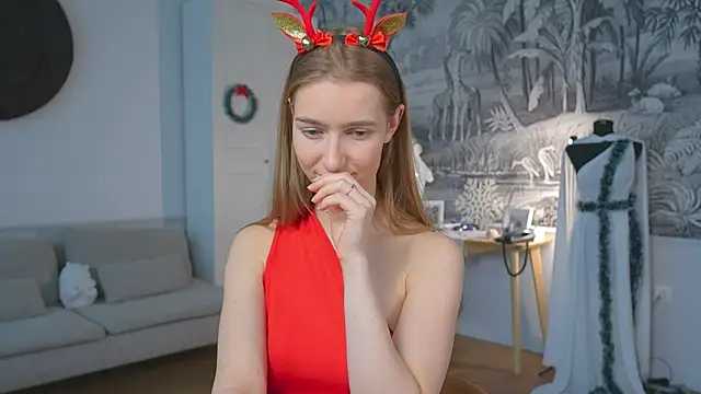 Snapshot of solar_bella chatting on December 21, 2024, 1:10 pm solar bella online show from December 21, 2024, 1:10 pm