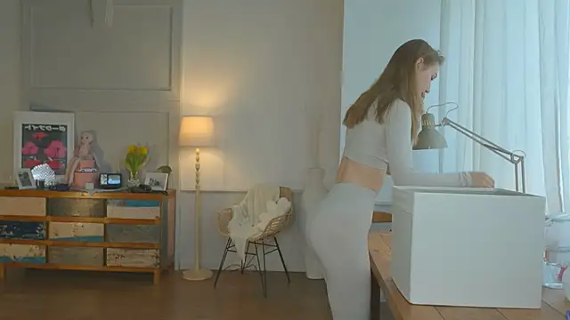 Snapshot of solar_bella chatting on February 2, 2025, 2:24 pm solar bella online show from February 2, 2025, 2:24 pm