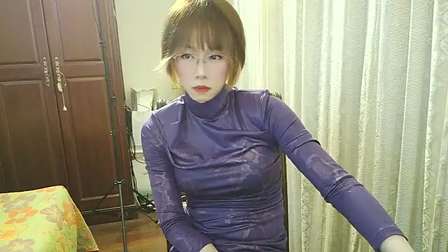 adawang1986 online show from May 6, 2026, 12:54 pm