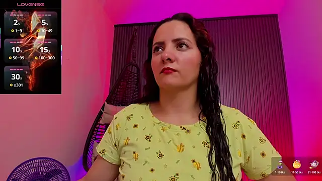 Snapshot of gaby_flow chatting on November 2, 2025, 7:22 am gaby flow online show from November 2, 2025, 7:22 am