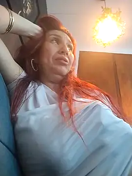 Snapshot of Perla_Franco chatting on April 23, 2026, 6:47 am Perla Franco online show from April 23, 2026, 6:47 am
