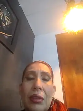 Snapshot of Perla_Franco chatting on April 24, 2026, 6:27 am Perla Franco online show from April 24, 2026, 6:27 am
