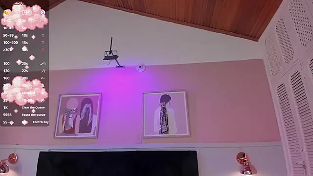 elodie walker online show from April 19, 2026, 2:38 pm