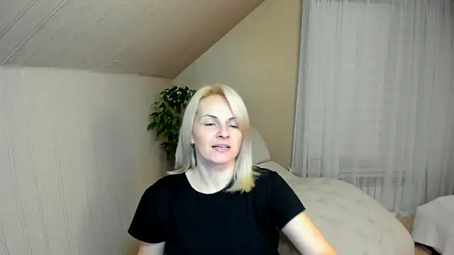 Alicee Gracee online show from January 4, 2025, 8:16 pm