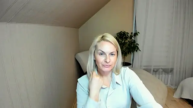 Alicee Gracee online show from January 14, 2025, 7:21 pm