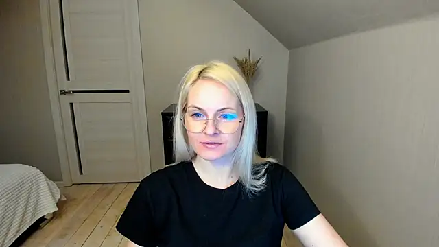 Alicee Gracee online show from February 28, 2025, 7:14 pm