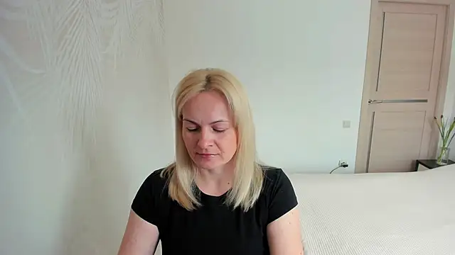 Alicee Gracee online show from March 16, 2026, 8:40 am