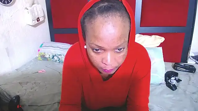 Snapshot of MaximTease24 chatting on April 26, 2026, 1:47 am MaximTease24 online show from April 26, 2026, 1:47 am