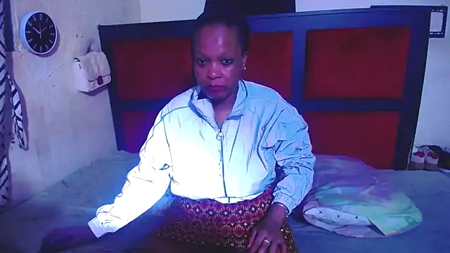 Snapshot of MaximTease24 chatting on May 5, 2026, 4:59 pm MaximTease24 online show from May 5, 2026, 4:59 pm