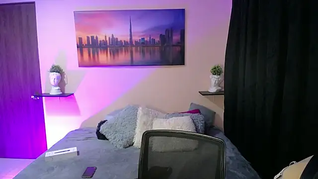 cristal-evanns online show from December 23, 2024, 3:50 am