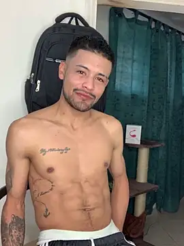 Snapshot of evil_boys_77 chatting on February 2, 2025, 1:52 pm evil boys 77 online show from February 2, 2025, 1:52 pm