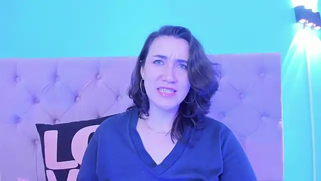 kyoakane online show from December 22, 2024, 6:49 am