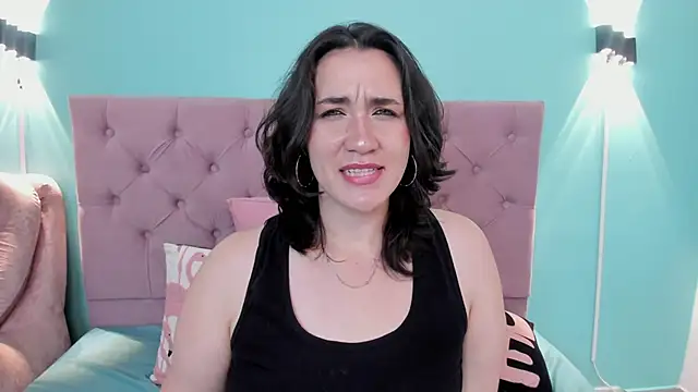 kyoakane online show from December 24, 2024, 7:39 am