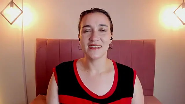 kyoakane online show from February 8, 2025, 3:08 am