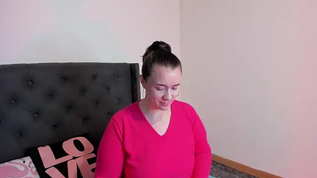 kyoakane online show from March 12, 2025, 6:51 am