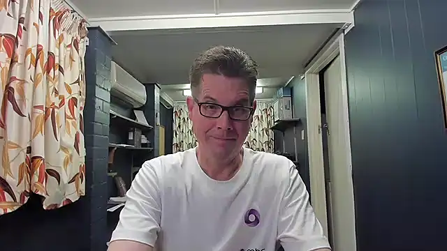 tilobinder online show from December 13, 2024, 3:21 pm