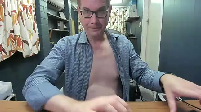 tilobinder online show from December 28, 2024, 3:26 pm