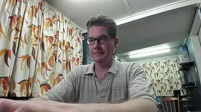 tilobinder online show from January 14, 2025, 1:28 pm