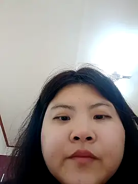 hello098712 online show from January 21, 2025, 1:43 pm